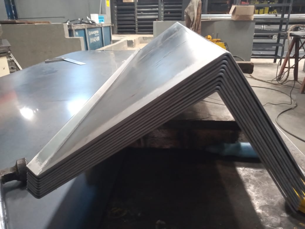 Corte e Dobra com Sistema CNC - Braganfer